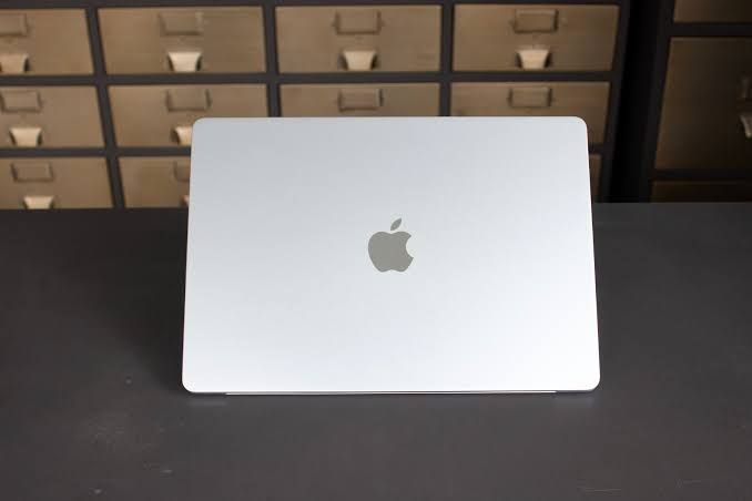 Does Your MacBook Air M4 Need a VPN?